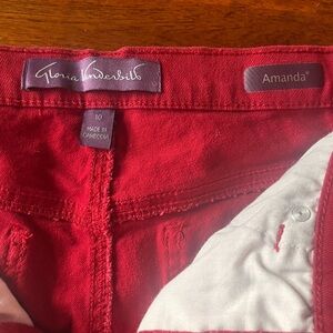 Gloria Vanderbilt Vibrant Red Amanda Capris